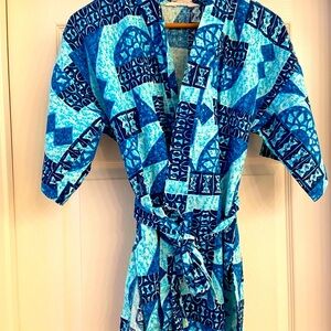 🏝️ Vintage 1960s Sears Hawaii Batik Print Tie-Waist Robe/ Kimono